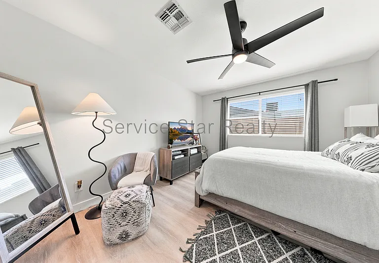 2162 E Concorda Dr — Photo 22