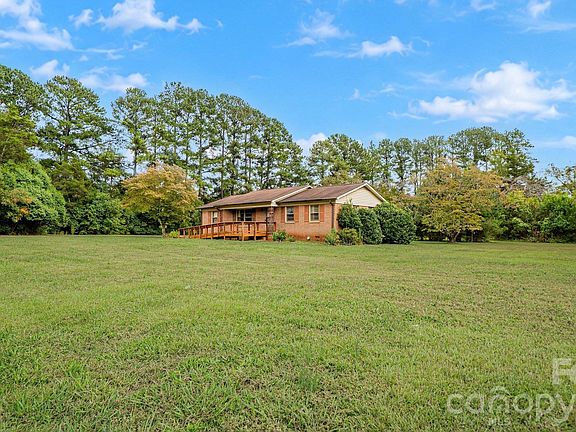 3rd image of 6007 Mooresville Rd