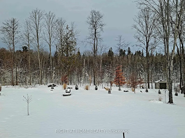 84 Diamond Valley Dr — Photo 41