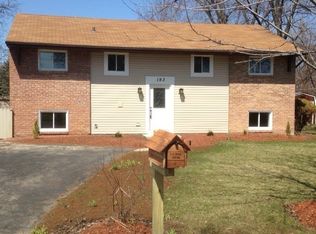 193 S Pinecrest Rd, Bolingbrook, IL 60440