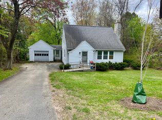 111 Dana St, Amherst, MA 01002