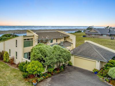 2822 Sandpointe Dr, McKinleyville, CA, 95519