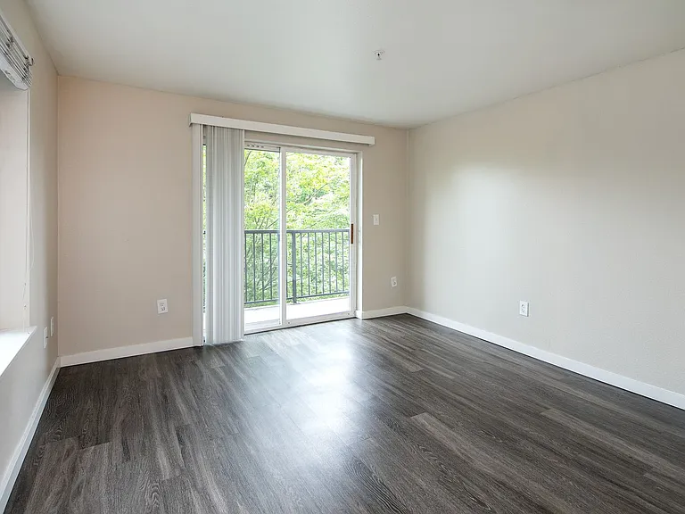 Raleigh Ridge — Photo 14