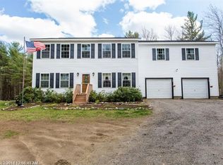 97 Spring Dr, Bowdoin, ME 04287