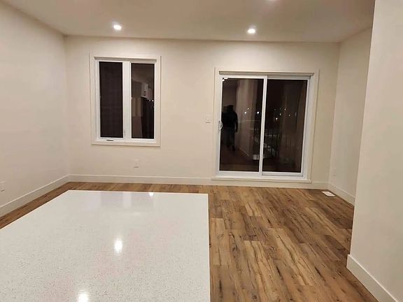 3rd image of 1595 Capri Cres #2