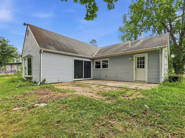 27 Glover Ln — Photo 15