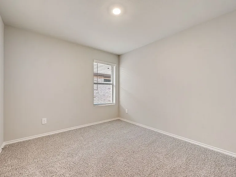 8556 Dunnstown Dr — Photo 8