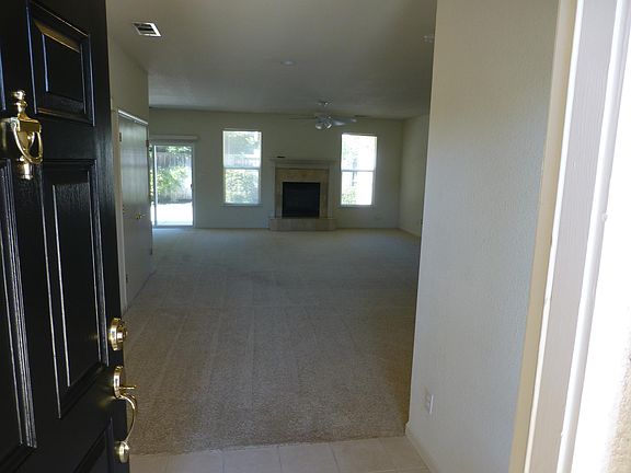 2nd image of 2073 Tienda Dr