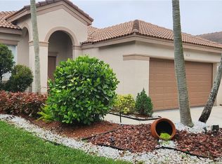 613 Bald Cypress Rd, Fort Lauderdale, FL 33327