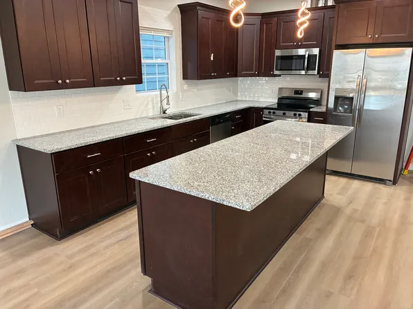 826 W 26th St, Norfolk, VA 23517