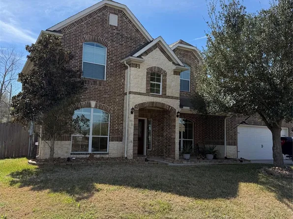 13859 Shoreline Dr, Willis, TX 77318