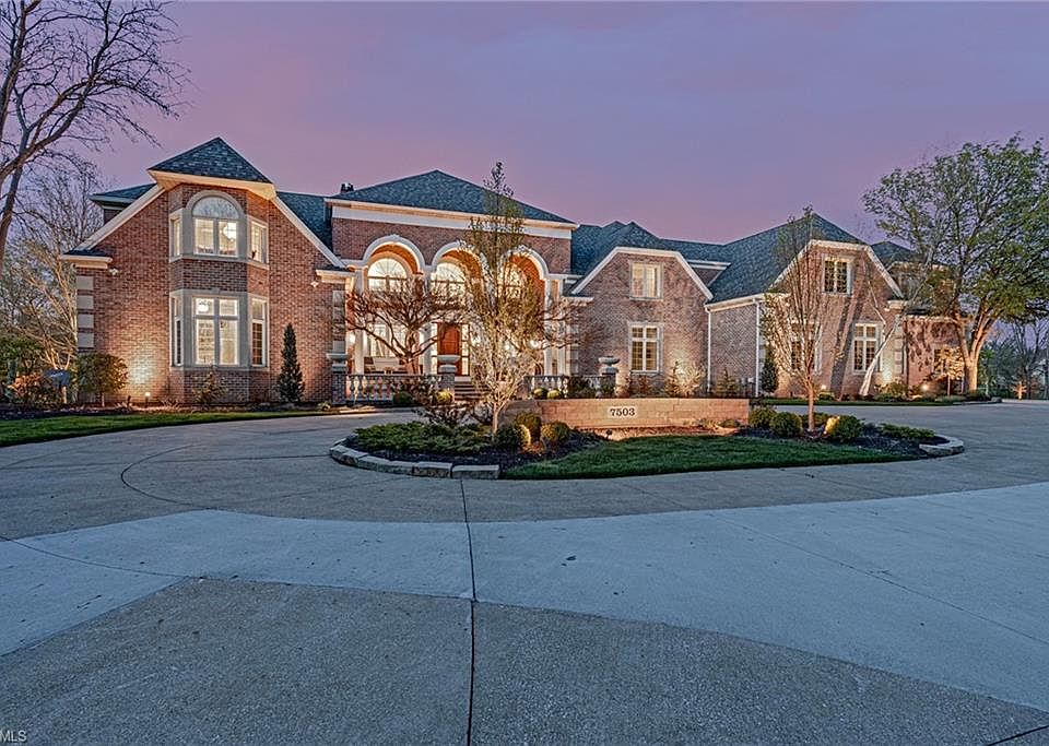 1st image of 7503 S Vinemont Ct