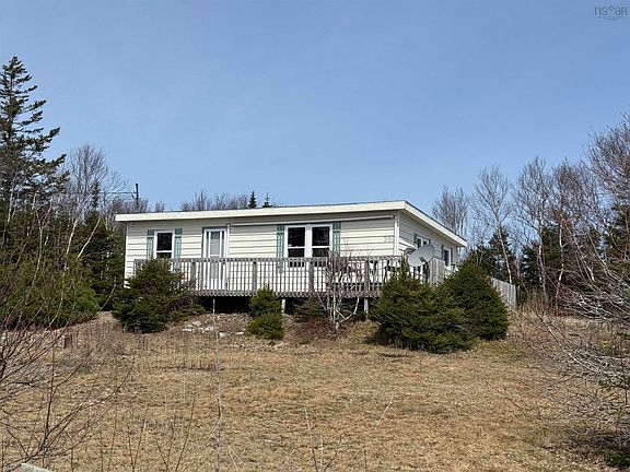 3rd image of 280 Malcolms Rd