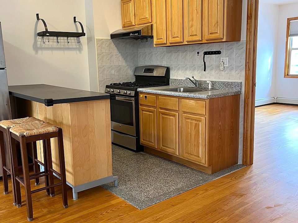 1st image of 31-39 30th St #2F