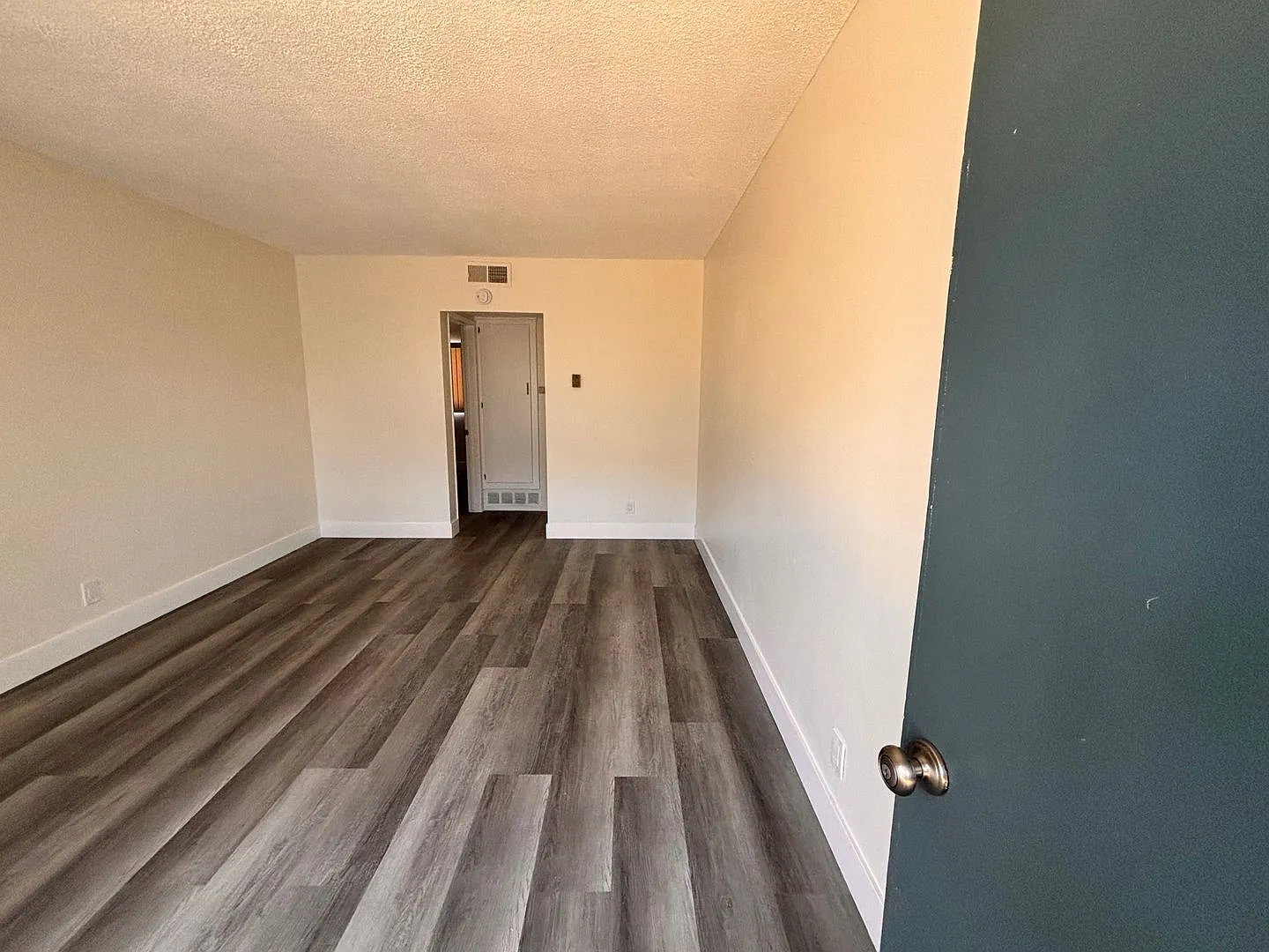 8028 Boer Ave — Photo 3