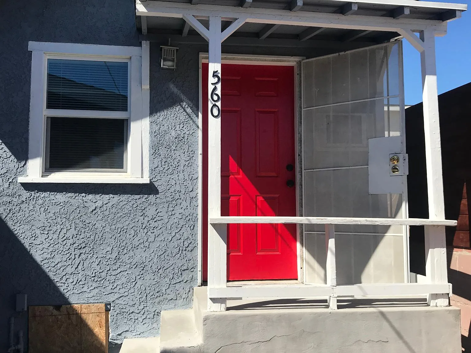 W Santa Cruz St, San Pedro — Photo 1