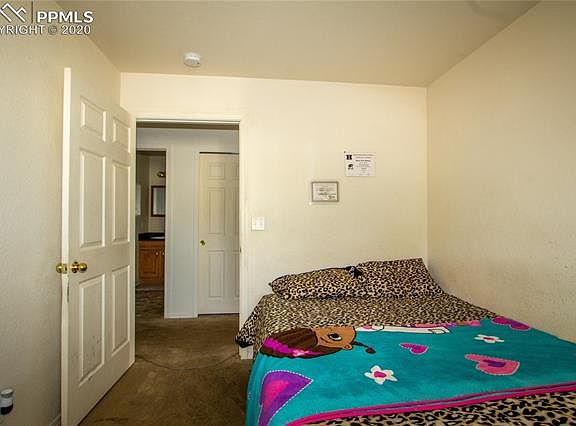 5th image of 805 S Hancock Ave