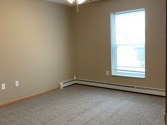 4th image of 420 5th Ave S APT 403