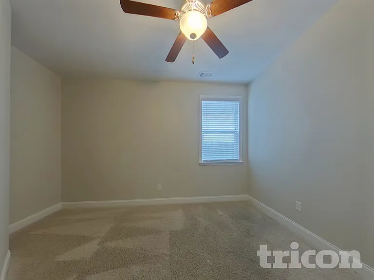 73 Leyland Ct — Photo 9