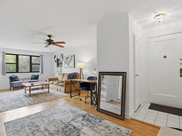 154 Martling Avenue #10 - T5, Tarrytown, NY 10591