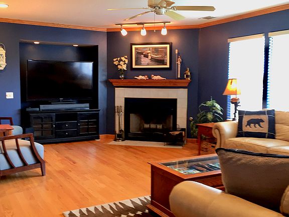 4th image of 4513 Willowbend Dr
