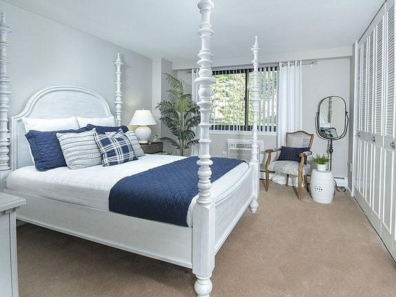 Large Bedroom