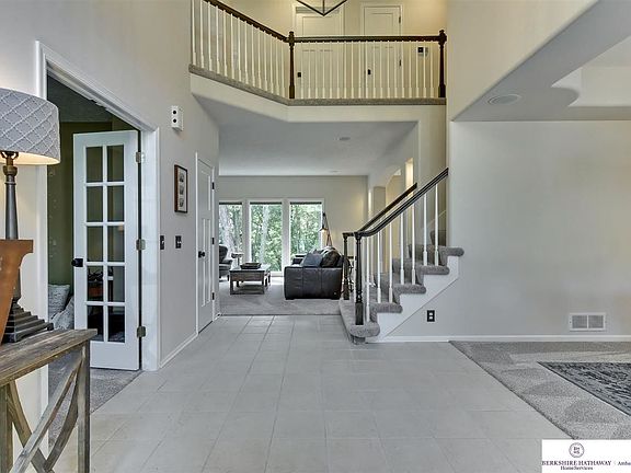 2nd image of 4505 Lake Forest Cir
