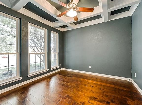 4th image of 8009 Alderwood Dr