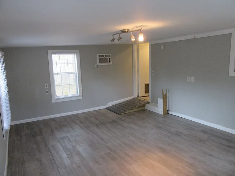 1113 Arthur Ave — Photo 20