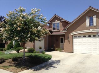 2953 Celeste Ave, Clovis, CA 93611