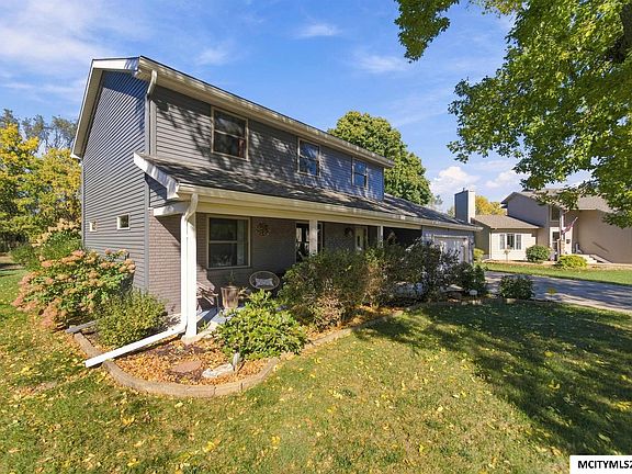 3rd image of 8 Quarry Rd