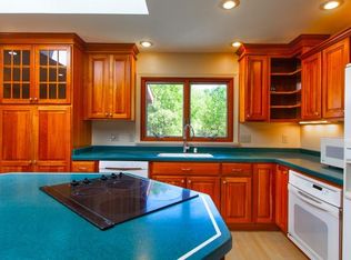 1858 Sand Ridge Ct, Verona, WI 53593