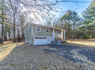 98 Hutchins Rd, Ballston Spa, NY 12020