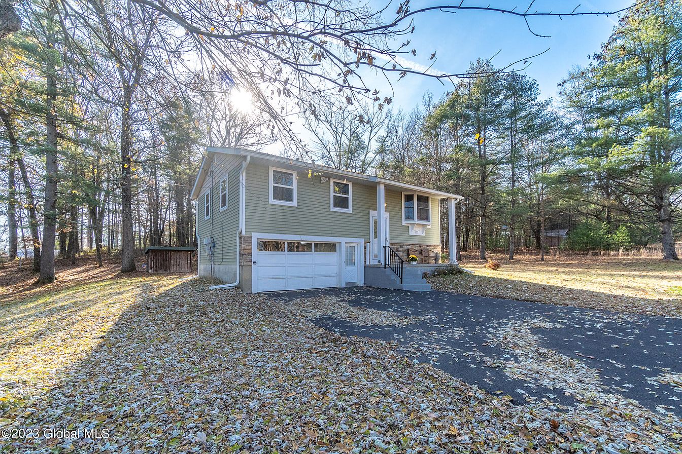 1st image of 98 Hutchins Road