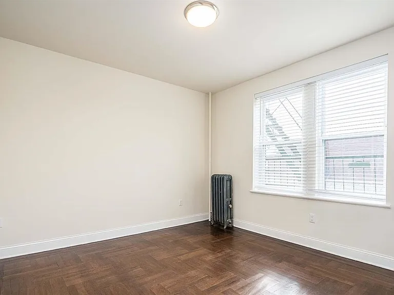 86 Charles St #102 — Photo 6