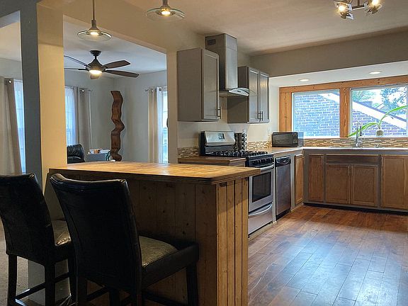 Kitchen Bar