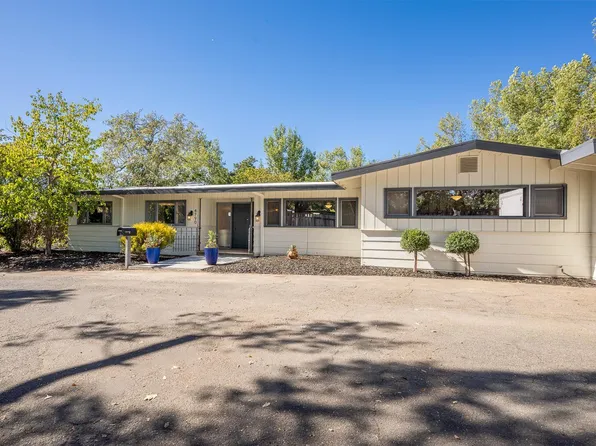 4790 Montgomery Lane, Santa Rosa, CA 95409