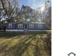 697 Woody Dr, Jackson, MS 39212