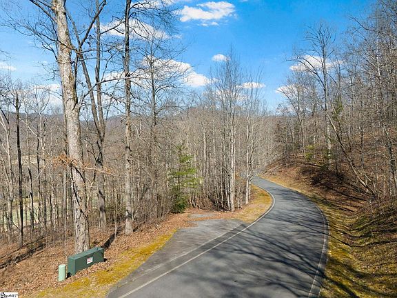 3rd image of 111 Foxboro Rd