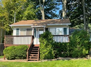 207 W End Ave, Hopatcong, NJ 07843