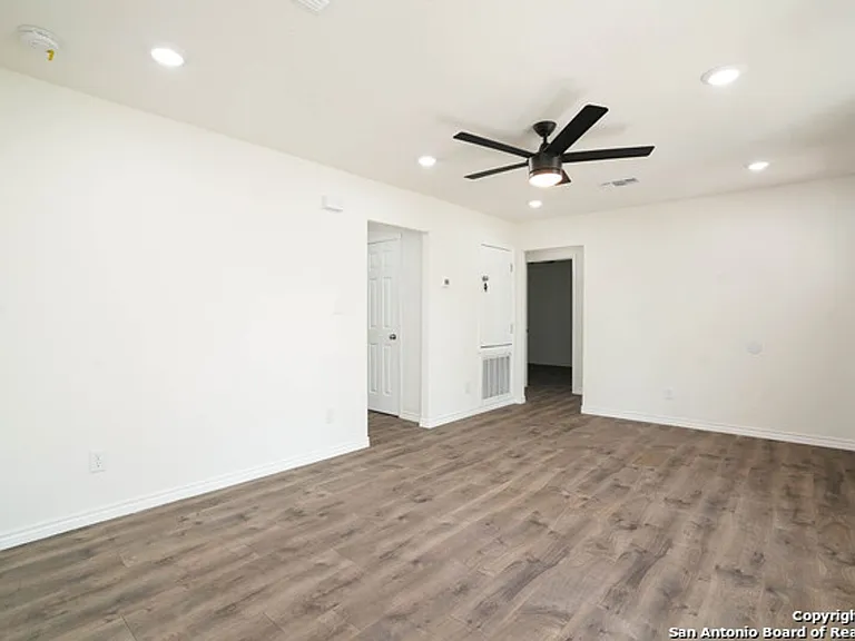 143 Kinder Dr — Photo 5