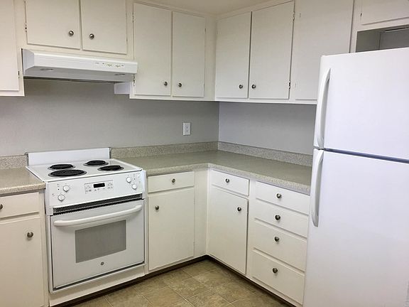 2nd image of 5148 El Camino Ave APT 7