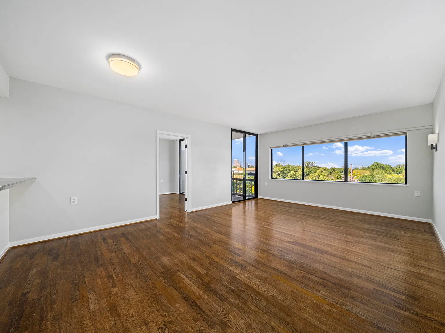 2 bed, 2.5 bath, 1180 sqft, $2,550 — Photo 1