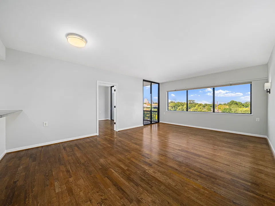 1130 Piedmont Ave NE #1206
