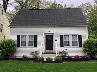 1771 Oakmount Rd, South Euclid, OH 44121