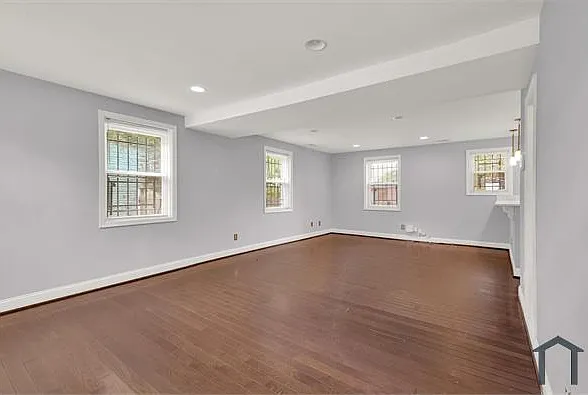 4 bed, $5,950 — Photo 4