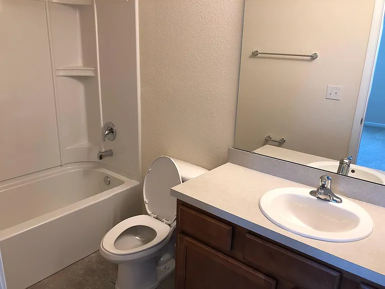 733 Servia Dr — Photo 16