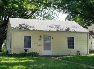 1103 S Ohio Ave, Davenport, IA 52802