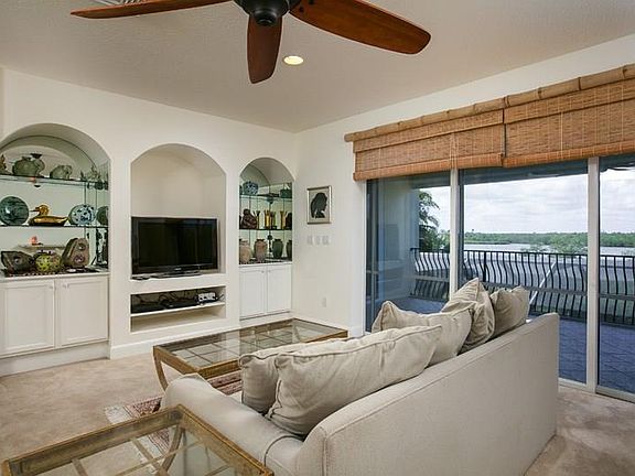 5th image of 1293 W Island Club Sq