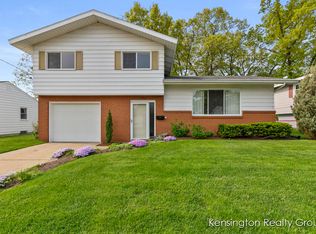 1752 Den Hertog St SW, Wyoming, MI 49519